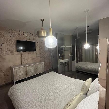 Love Room Mille Et Une Nuits Narbonne Exterior foto
