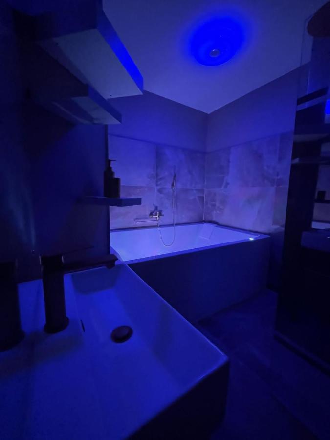 Love Room Mille Et Une Nuits Narbonne Exterior foto